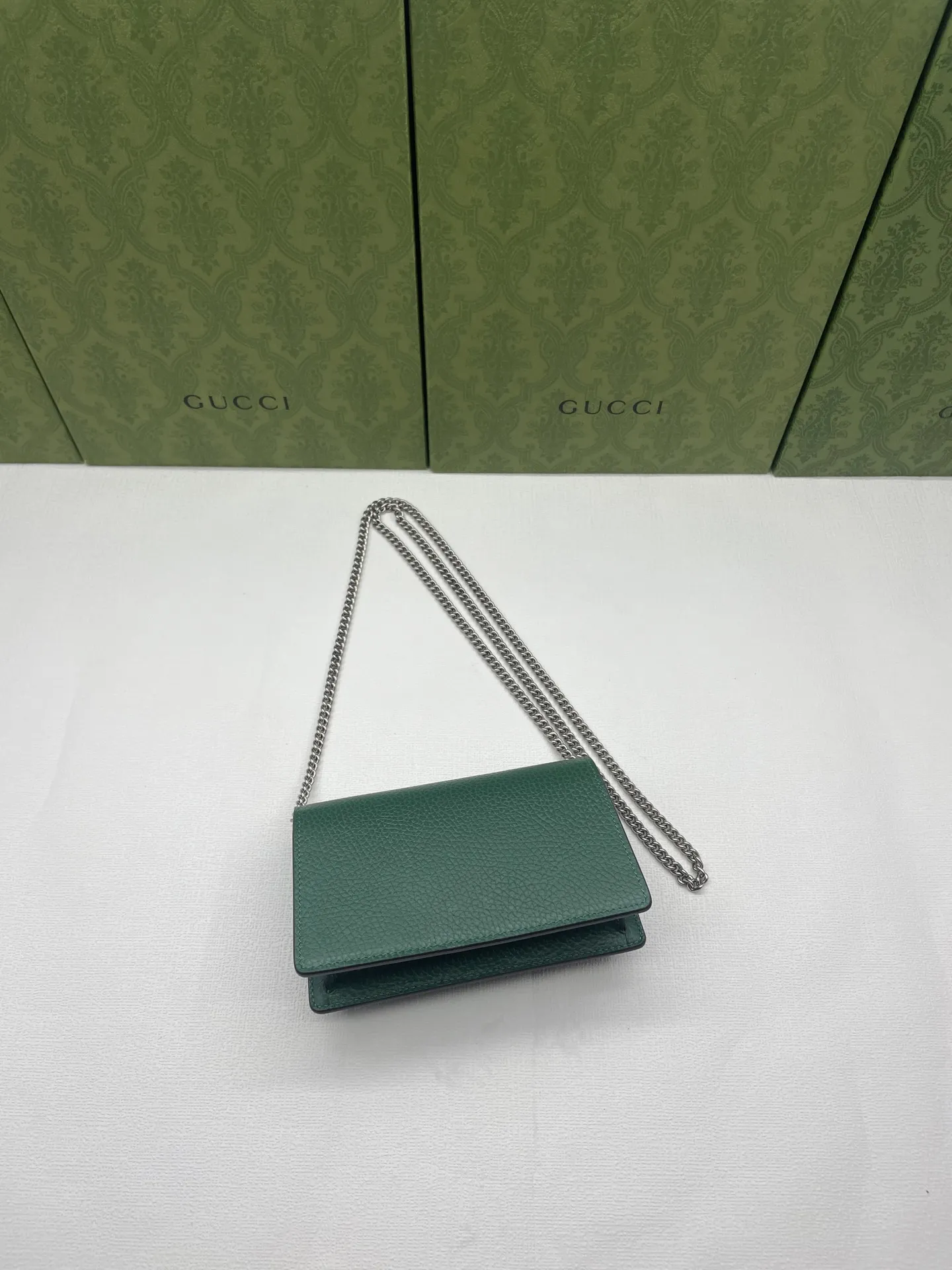 Alternative view of Gucci Satchel Bags-23