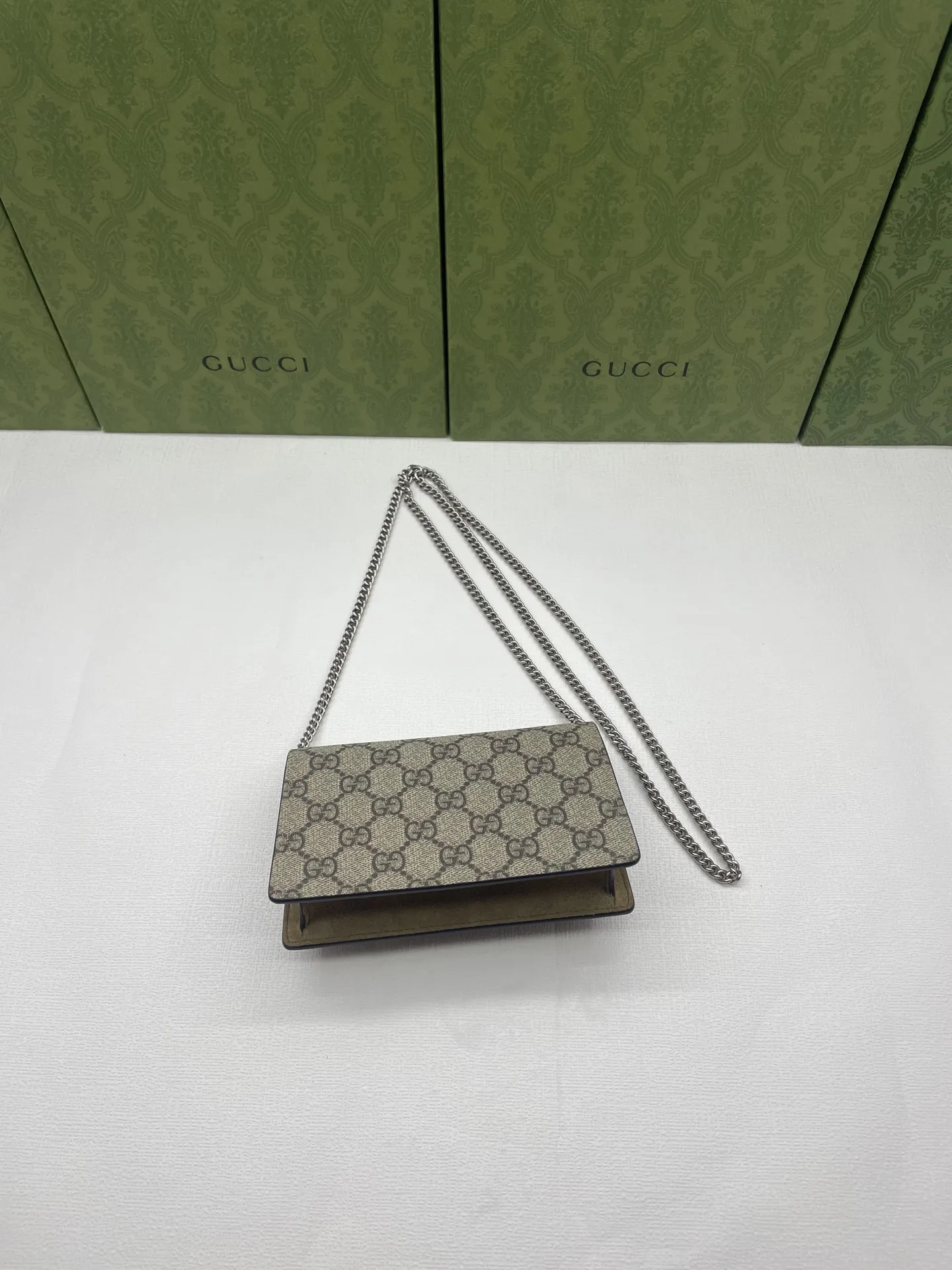 Alternative view of Gucci Satchel Bags-27