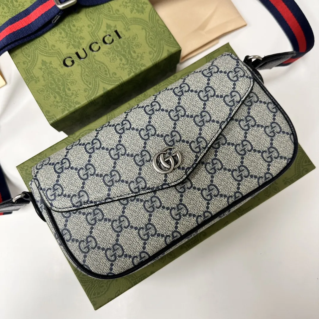 Alternative view of Gucci Satchel Bags-33