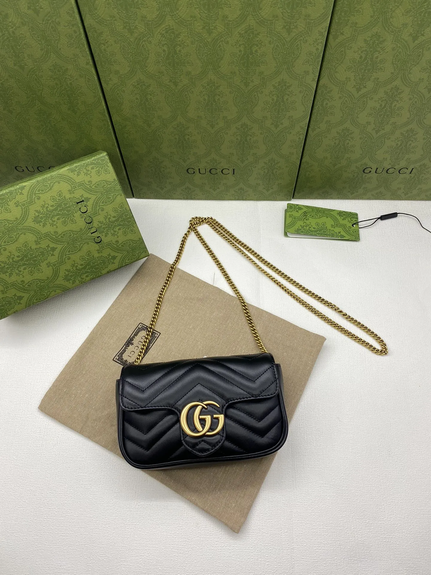 Gucci Satchel Bags-39