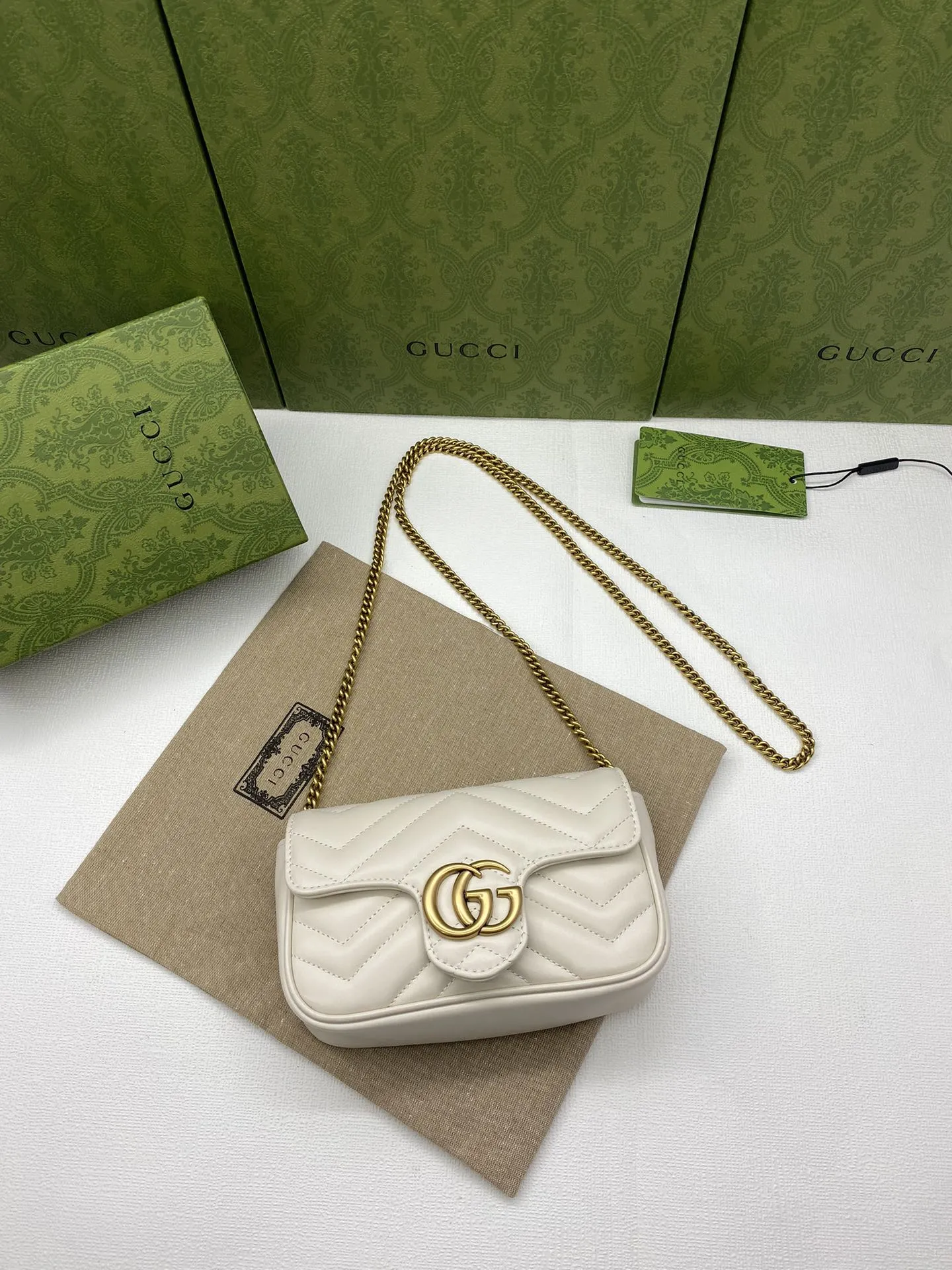 Gucci Satchel Bags-41