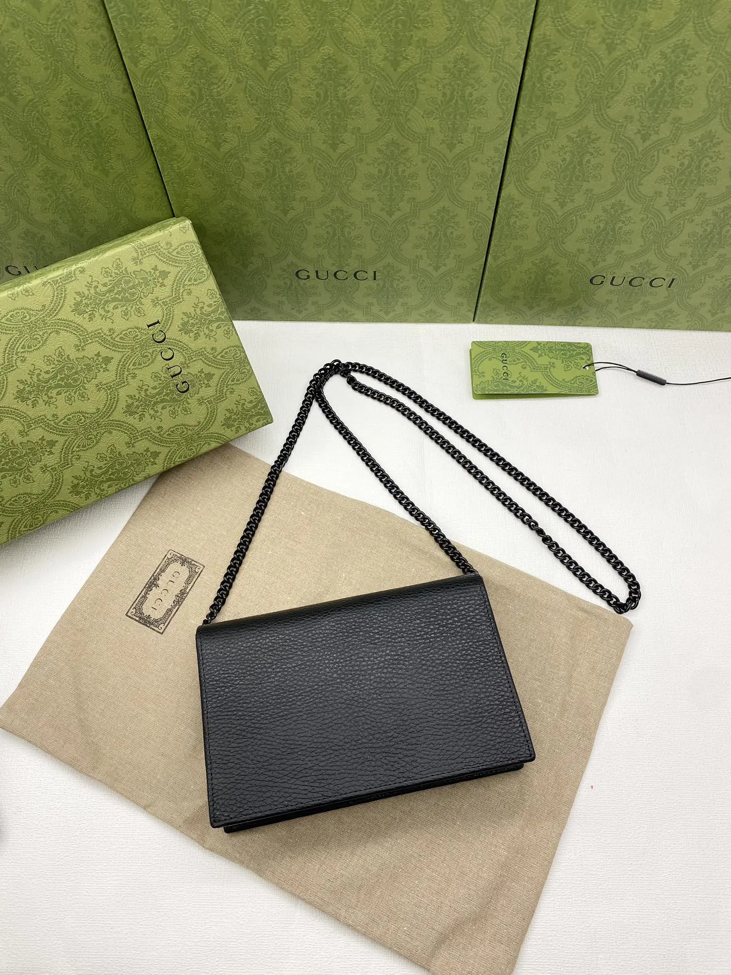 Alternative view of Gucci Satchel Bags-44