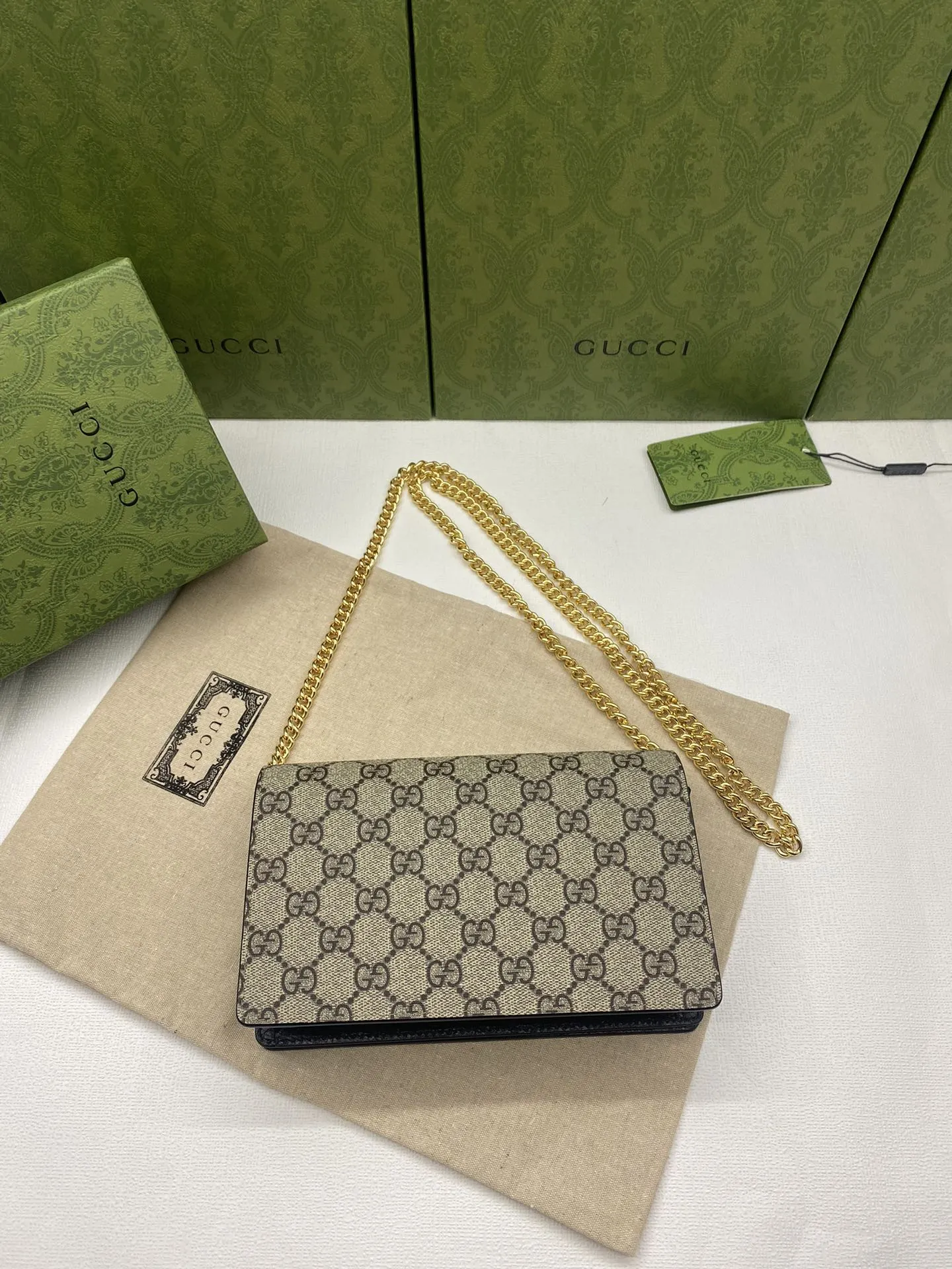 Alternative view of Gucci Satchel Bags-46