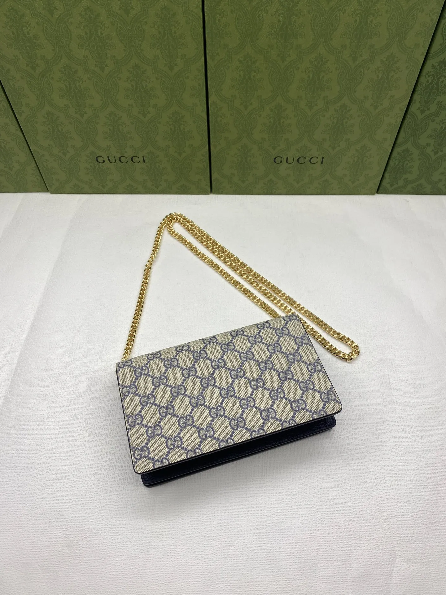 Alternative view of Gucci Satchel Bags-48