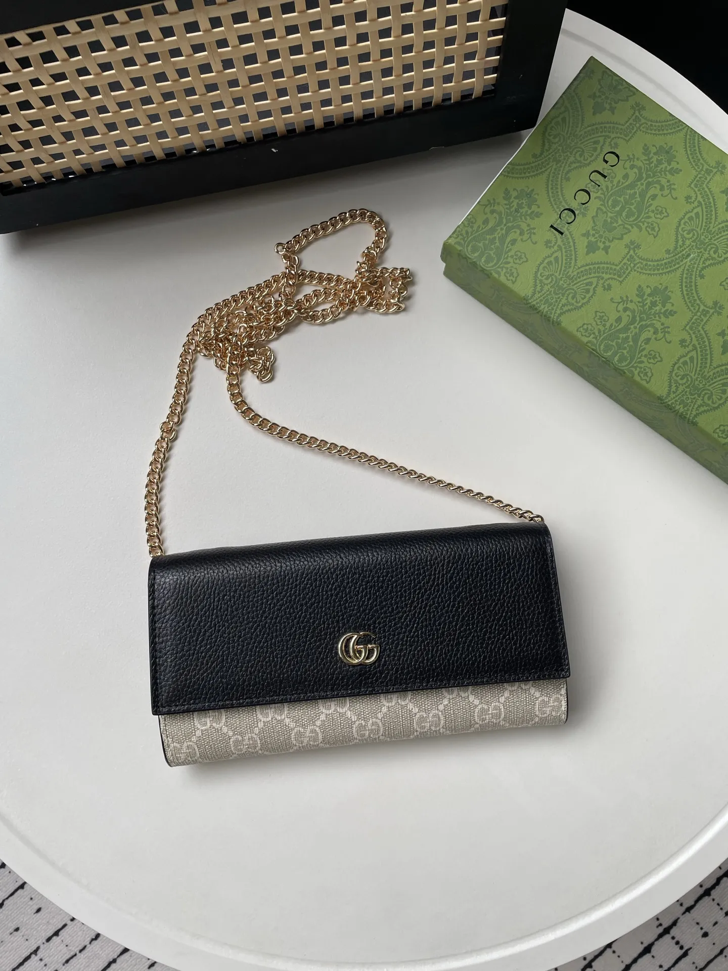 Alternative view of Gucci Satchel Bags-75