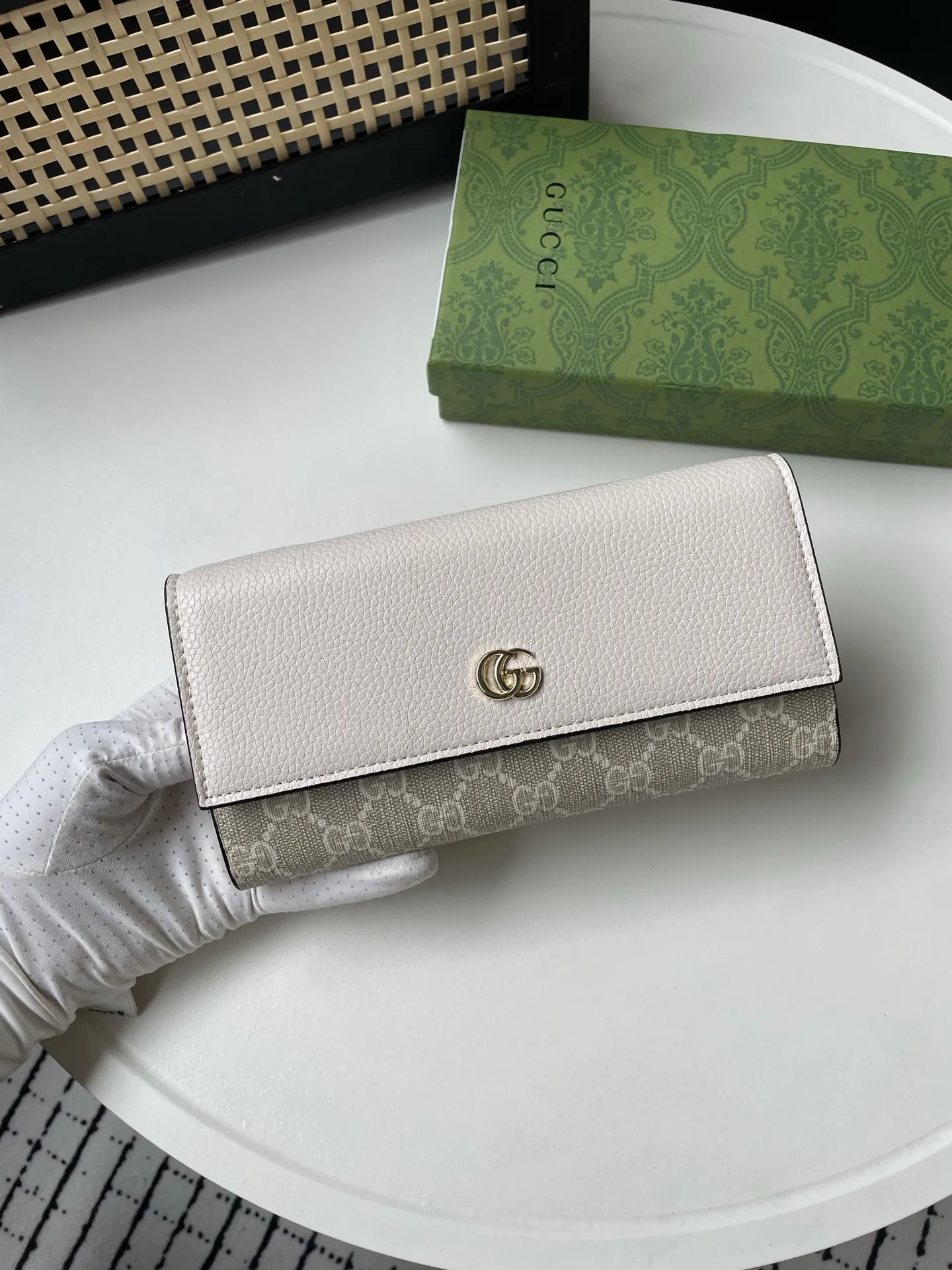 Gucci Satchel Bags-77 - Image 4