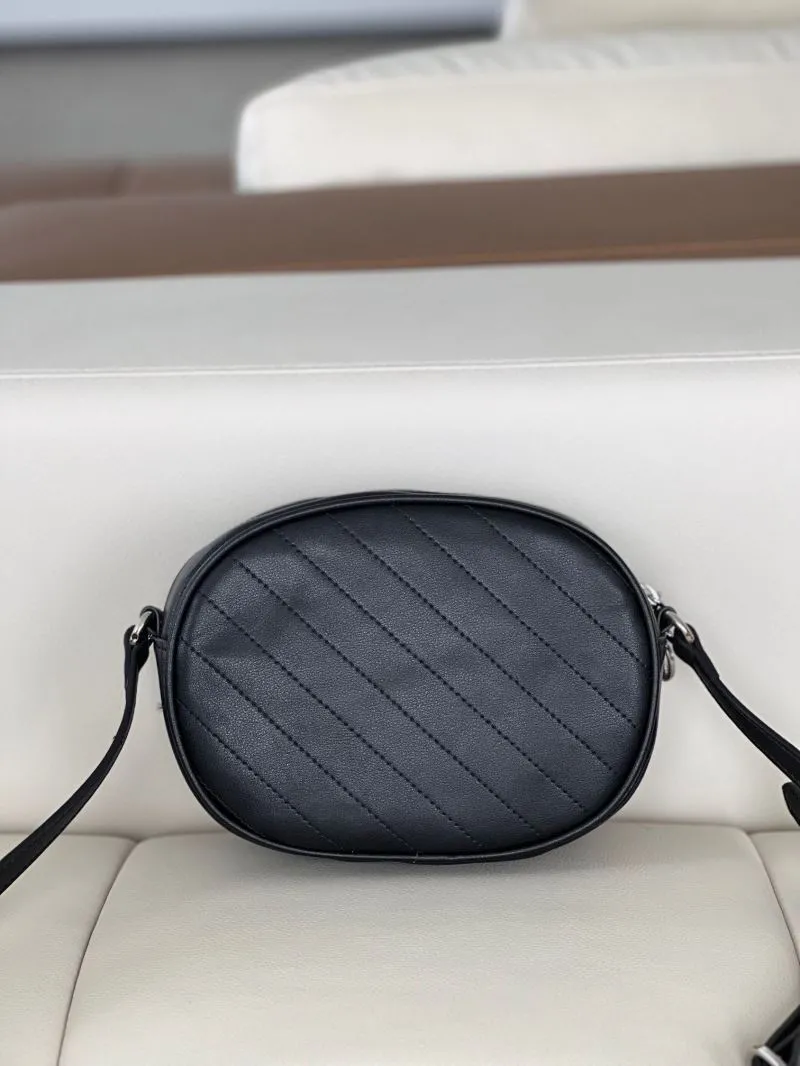 Alternative view of Gucci Satchel Bags-107