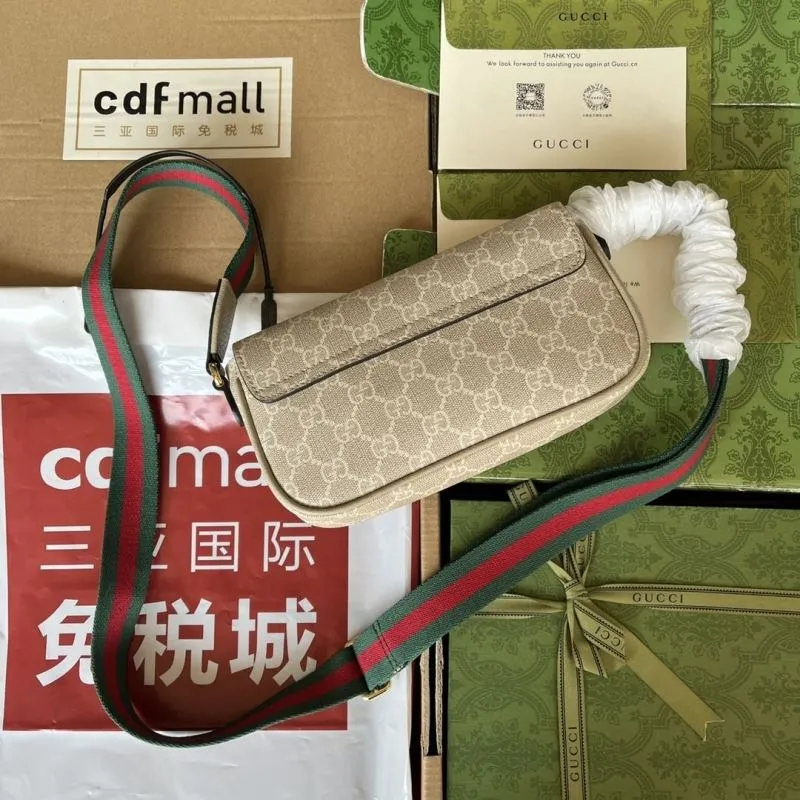 Alternative view of Gucci Satchel Bags-129
