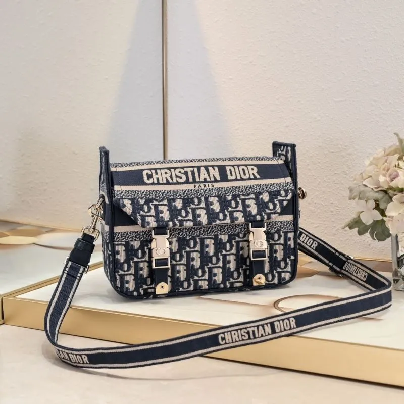 Gucci Satchel Bags-139