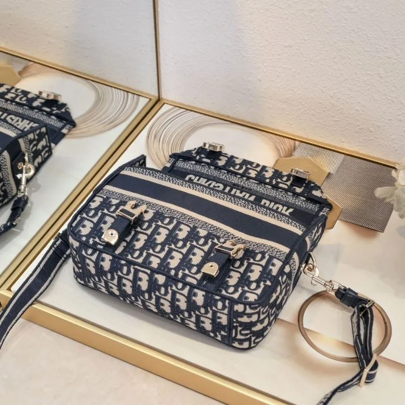 Gucci Satchel Bags-139 - Image 7