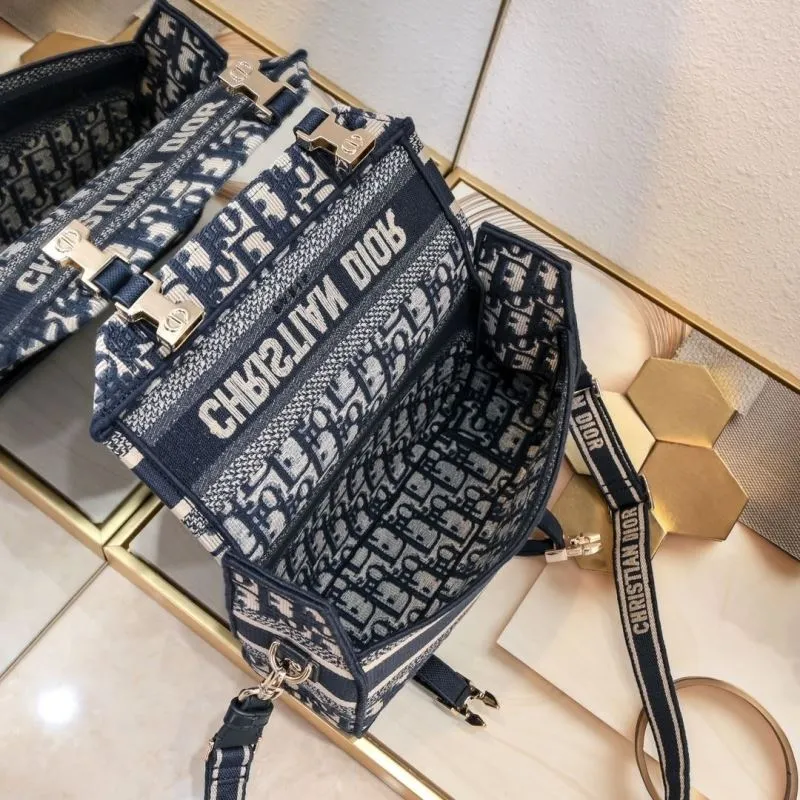 Gucci Satchel Bags-139 - Image 8