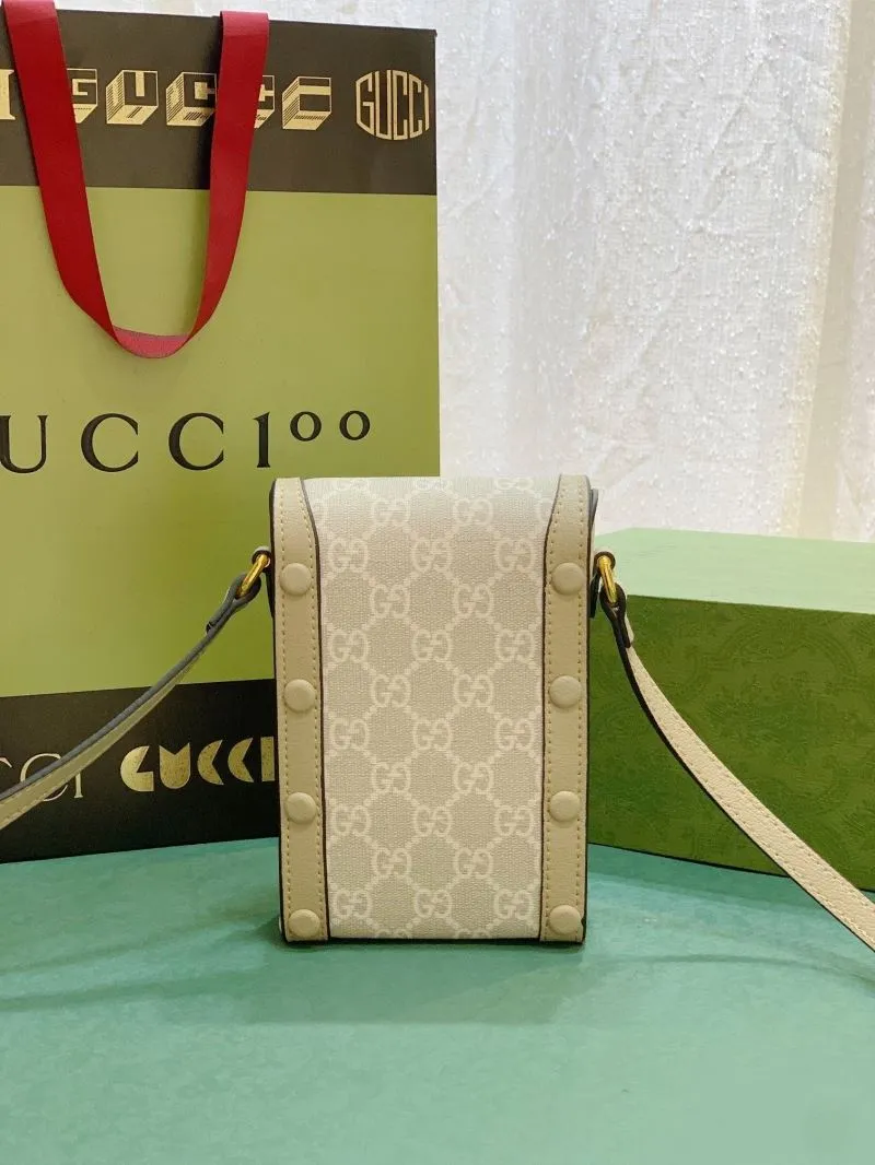 Alternative view of Gucci Satchel Bags-172