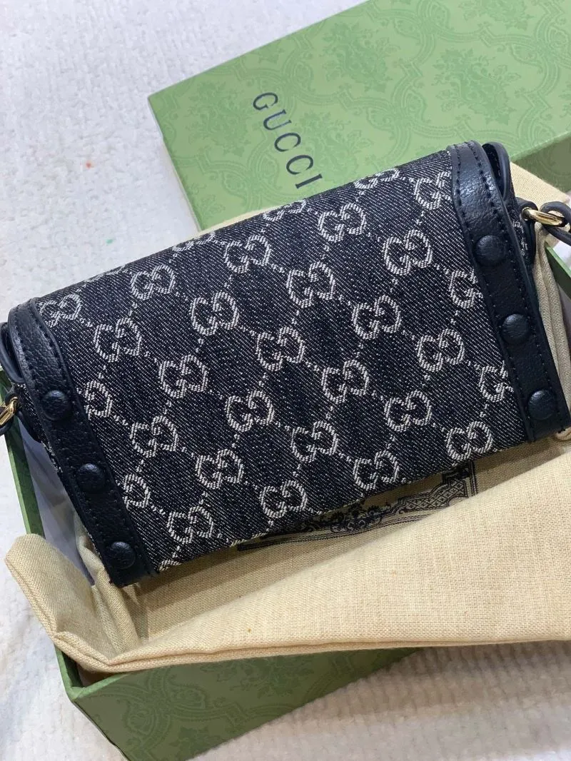 Alternative view of Gucci Satchel Bags-177