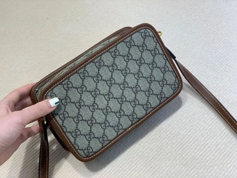 Alternative view of Gucci Satchel Bags-199