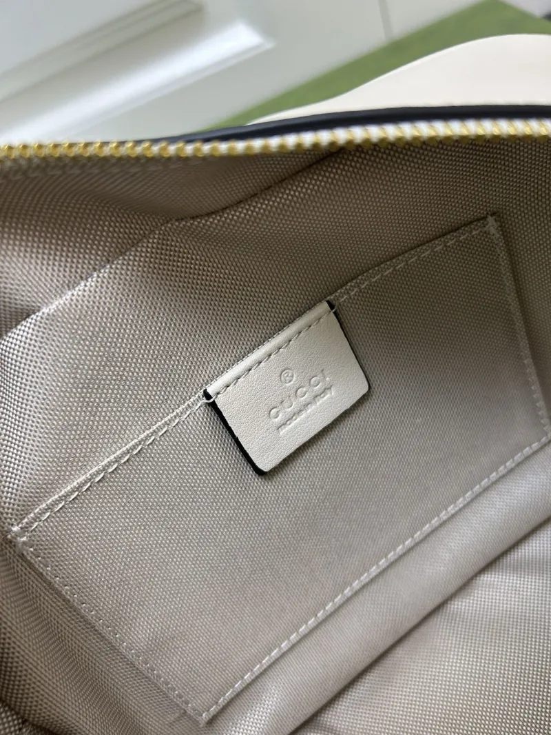 Alternative view of Gucci Satchel Bags-211