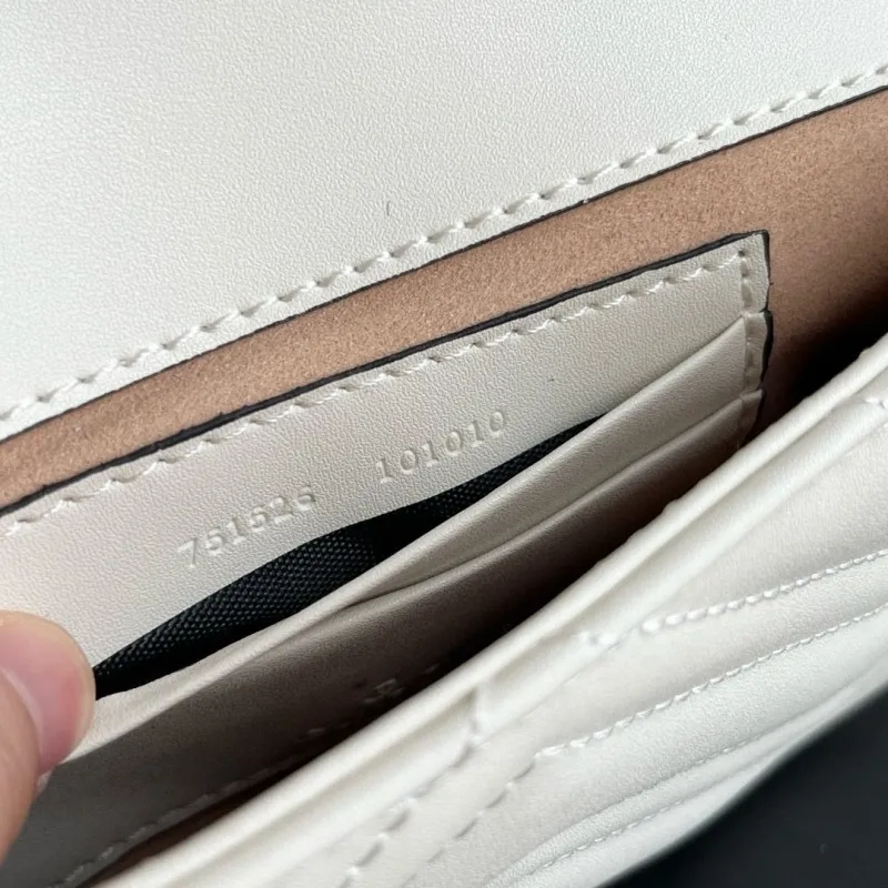 Alternative view of Gucci Satchel Bags-271