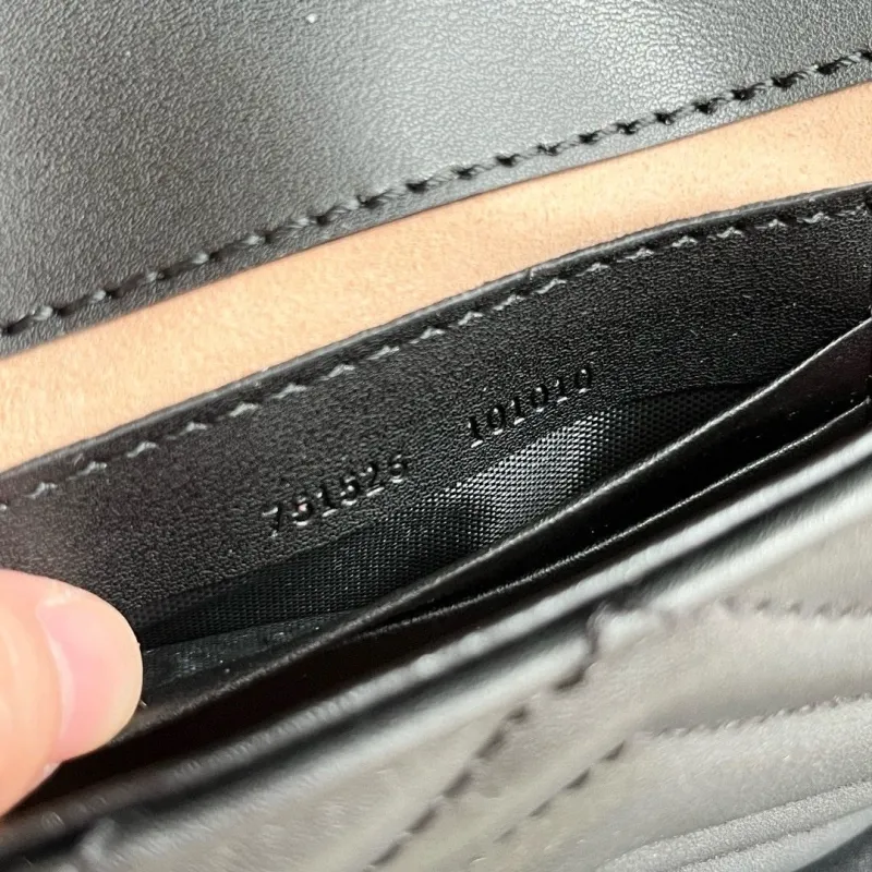 Alternative view of Gucci Satchel Bags-273