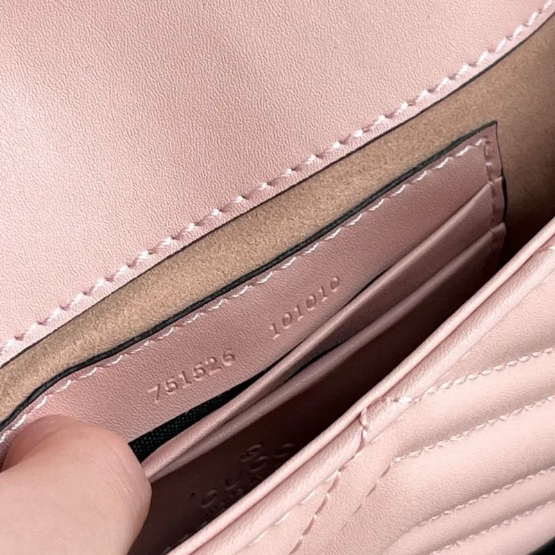 Alternative view of Gucci Satchel Bags-274