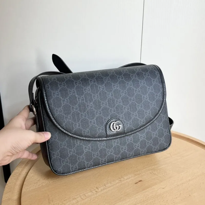 Alternative view of Gucci Satchel Bags-291