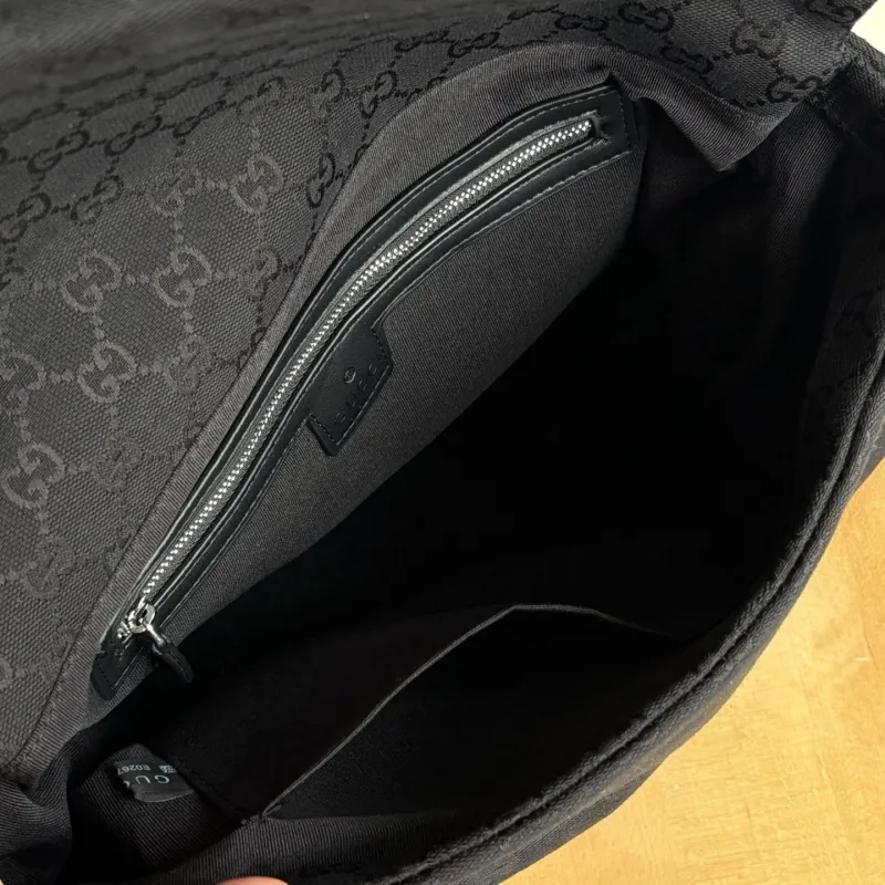 Alternative view of Gucci Satchel Bags-348