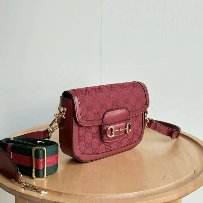 Alternative view of Gucci Satchel Bags-385