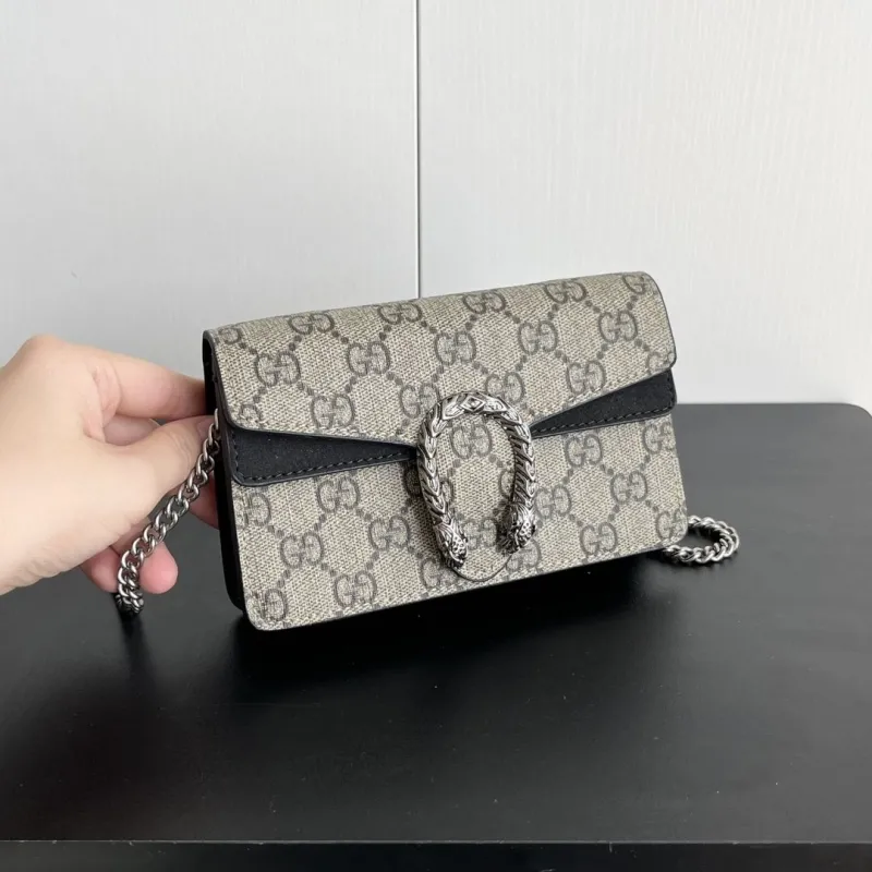 Alternative view of Gucci Satchel Bags-396