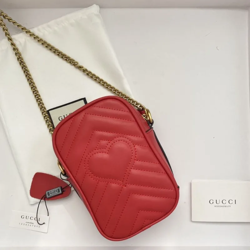 Alternative view of Gucci Satchel Bags-425