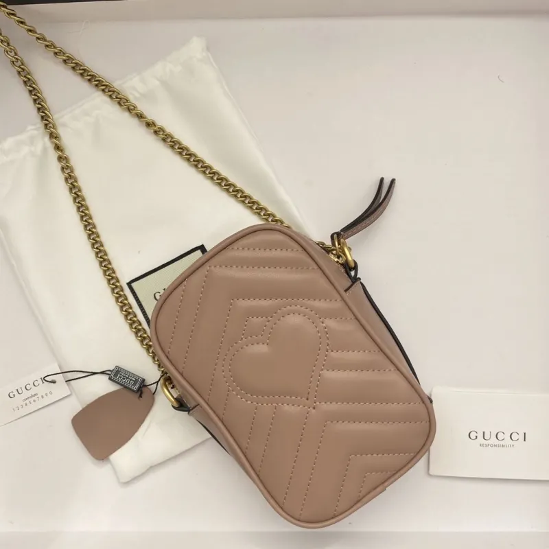 Alternative view of Gucci Satchel Bags-426