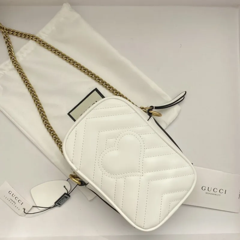 Alternative view of Gucci Satchel Bags-427