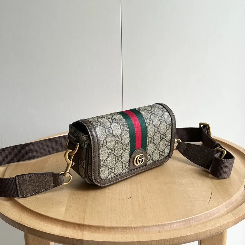 Alternative view of Gucci Satchel Bags-443