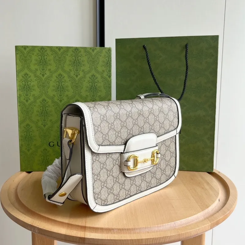 Alternative view of Gucci Satchel Bags-474