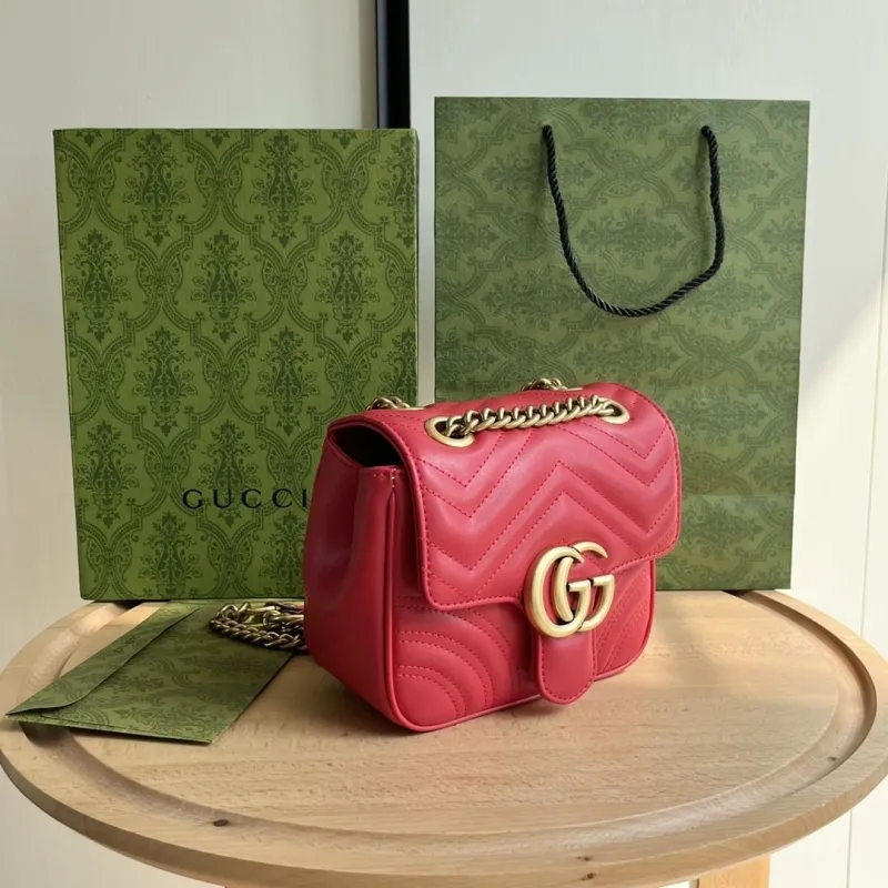 Alternative view of Gucci Satchel Bags-511