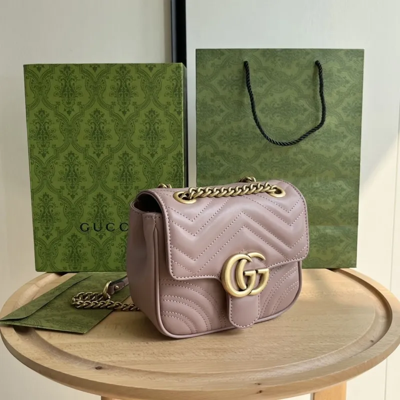 Alternative view of Gucci Satchel Bags-512