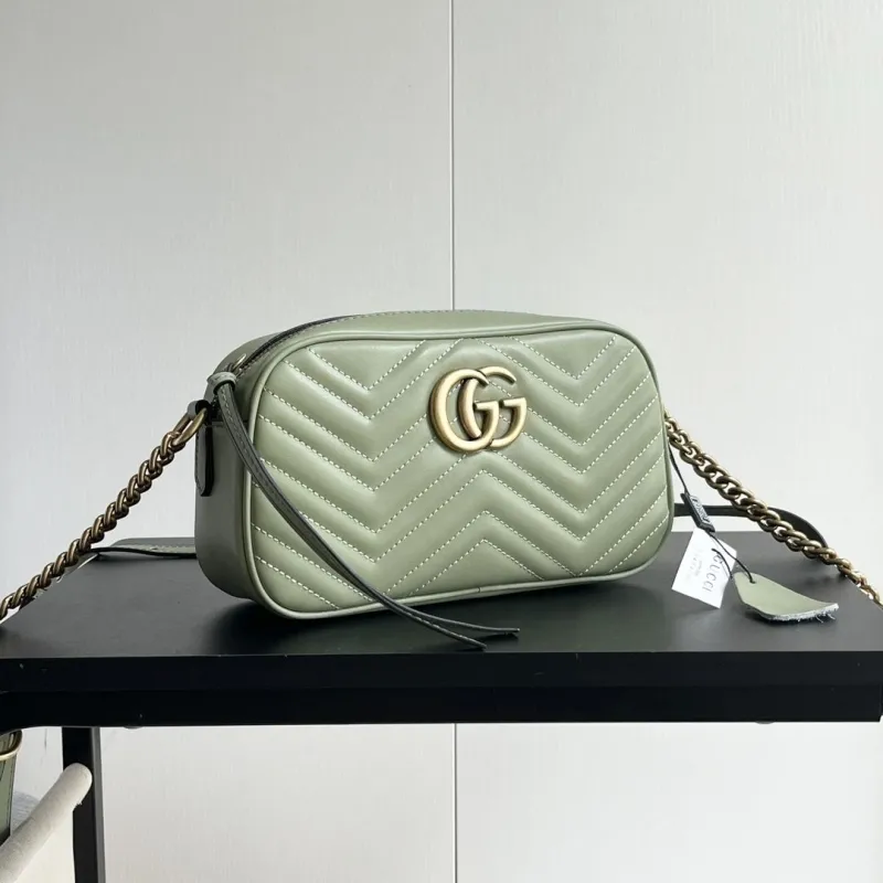 Alternative view of Gucci Satchel Bags-535