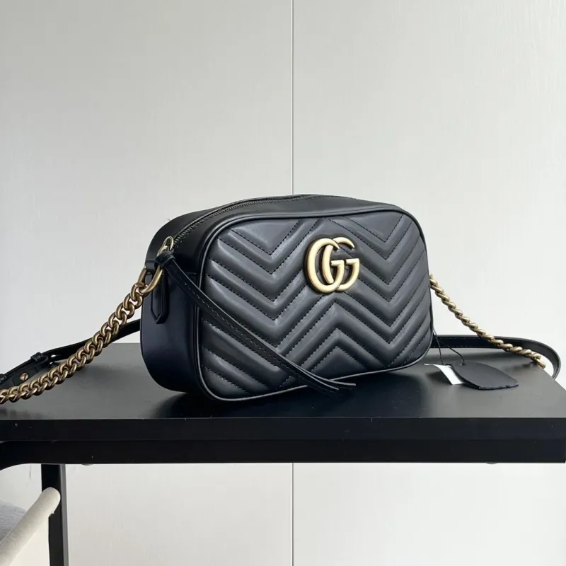 Alternative view of Gucci Satchel Bags-538