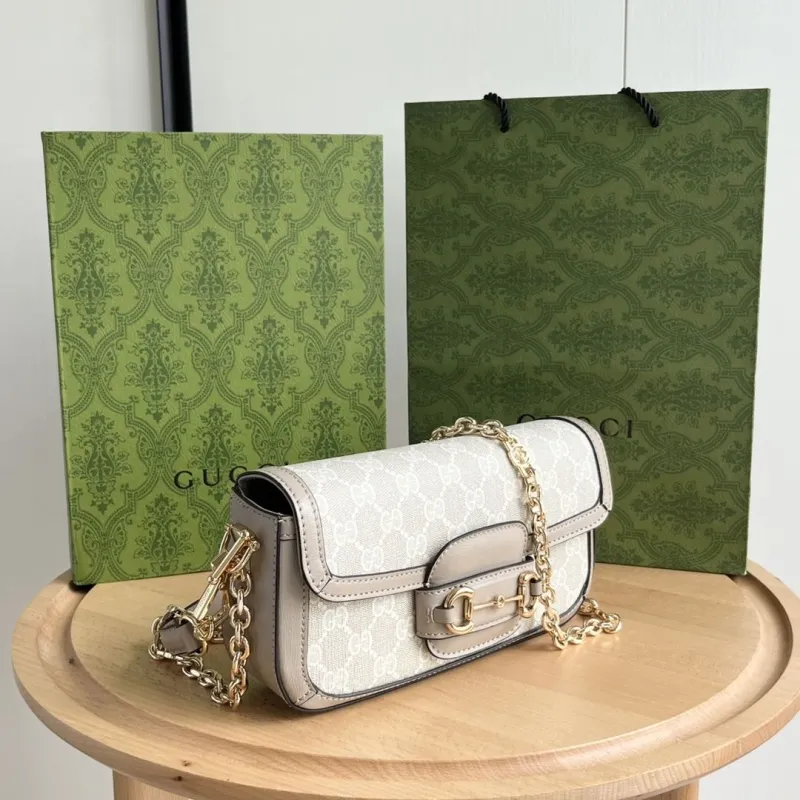 Alternative view of Gucci Satchel Bags-553