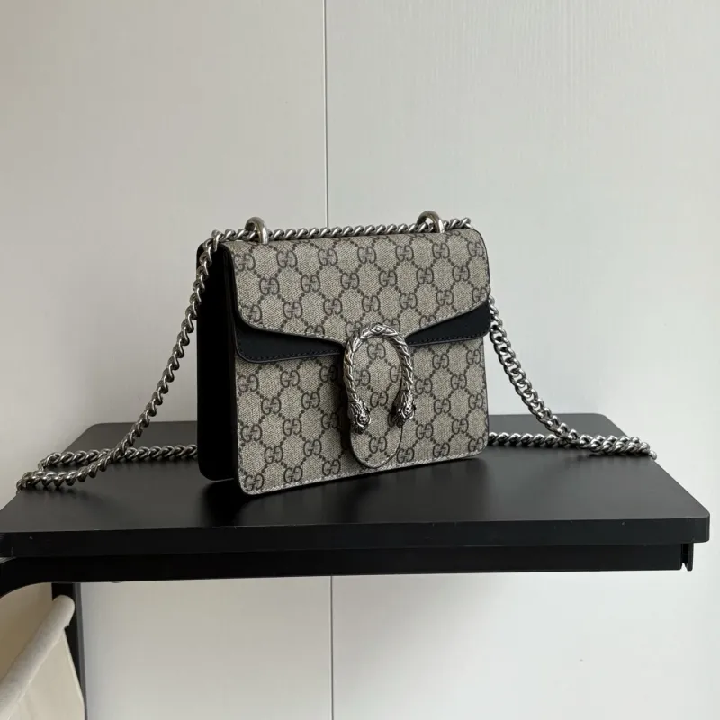 Alternative view of Gucci Satchel Bags-588