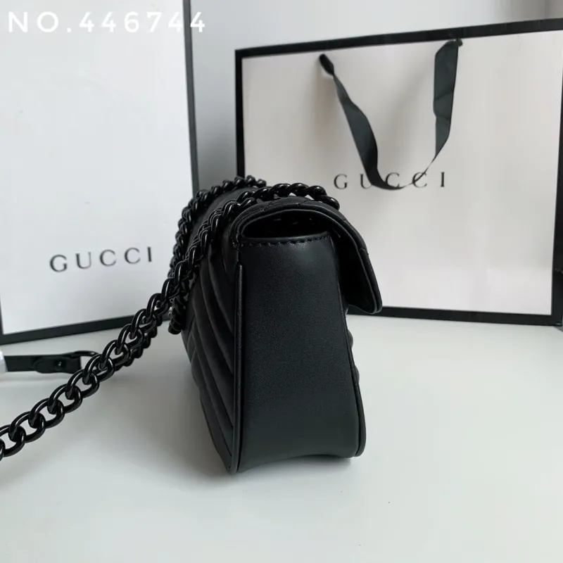 Alternative view of Gucci Satchel Bags-604