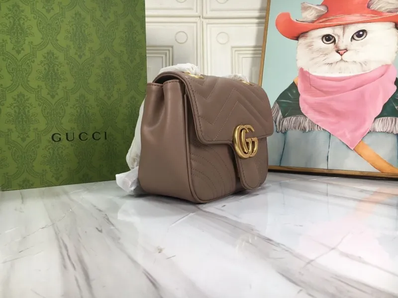 Alternative view of Gucci Satchel Bags-618