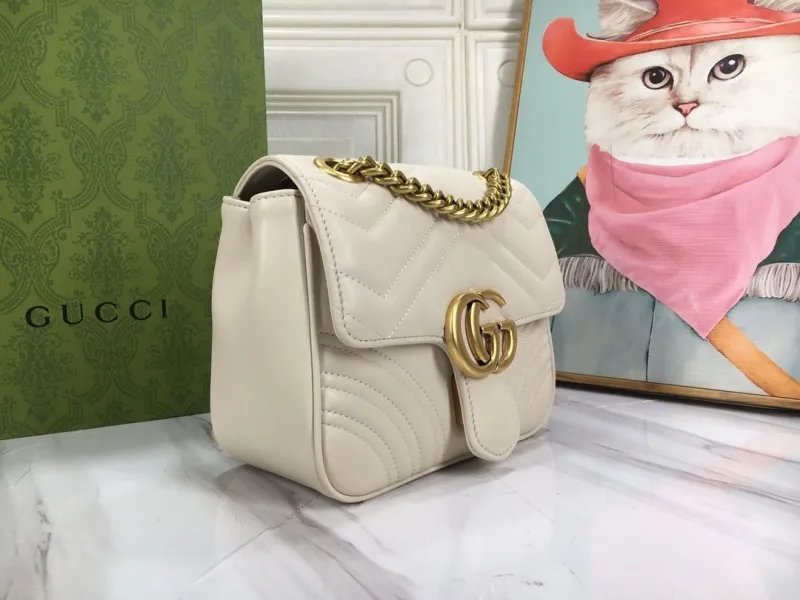 Alternative view of Gucci Satchel Bags-619