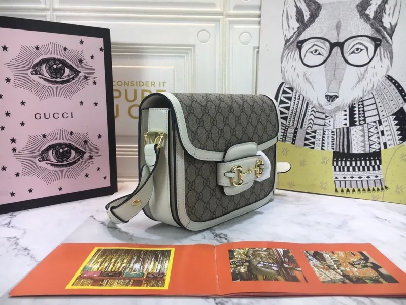 Alternative view of Gucci Satchel Bags-624