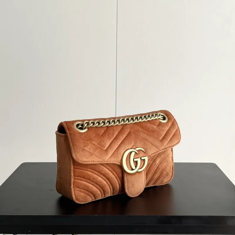 Alternative view of Gucci Satchel Bags-651