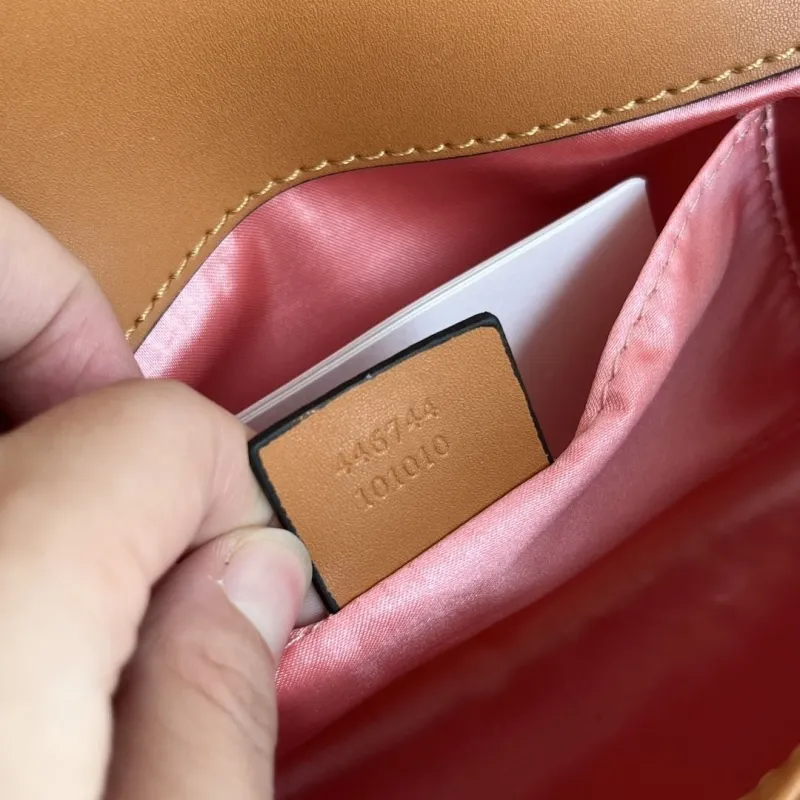 Gucci Satchel Bags-651 - Image 9