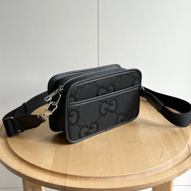 Alternative view of Gucci Satchel Bags-653