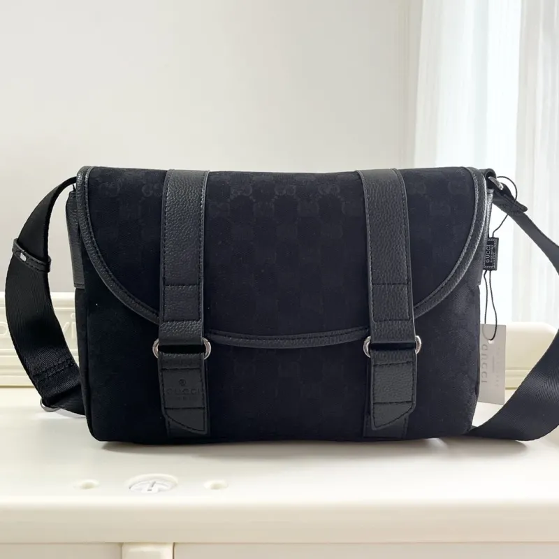 Gucci Satchel Bags-673