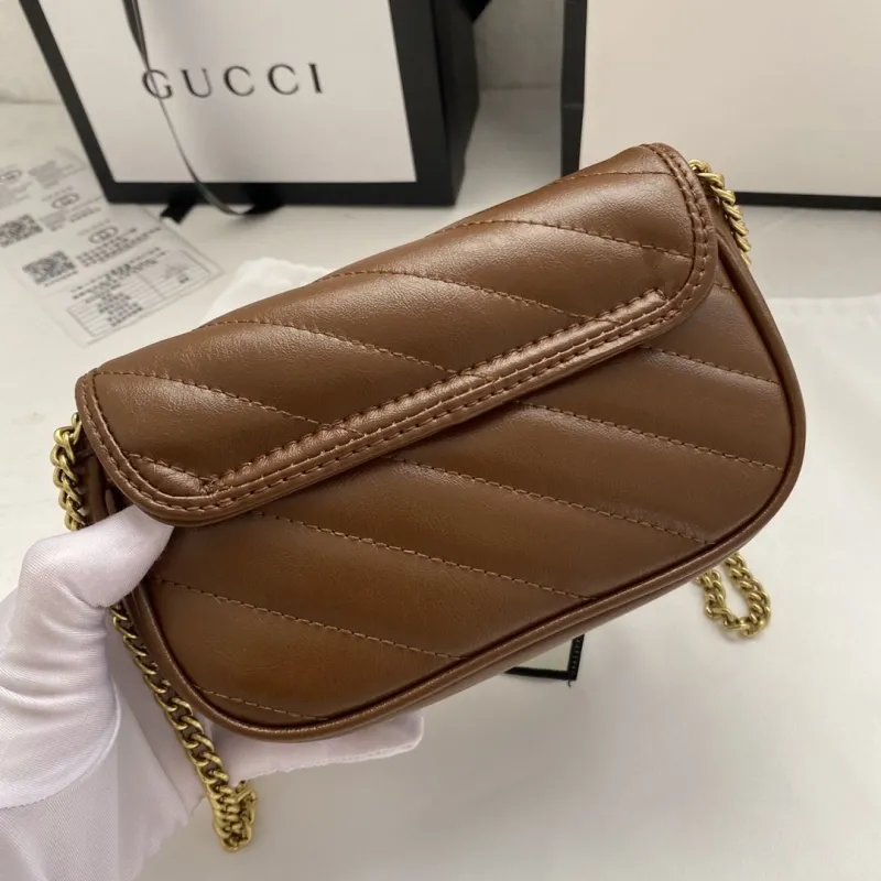 Alternative view of Gucci Satchel Bags-676