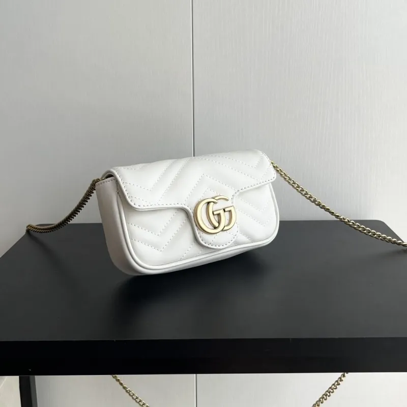 Alternative view of Gucci Satchel Bags-679