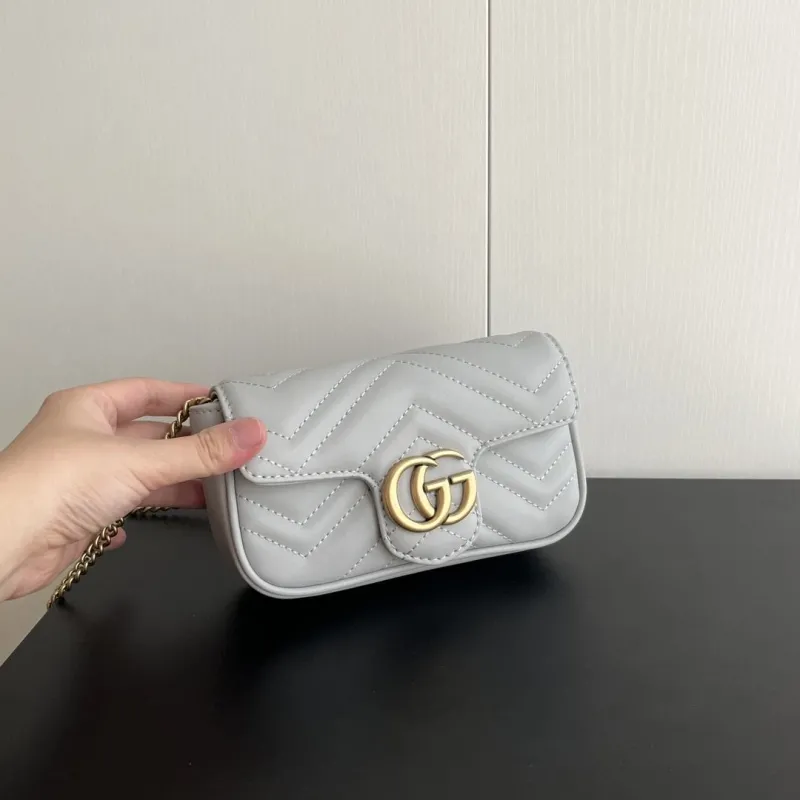 Alternative view of Gucci Satchel Bags-682