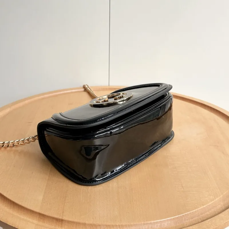 Alternative view of Gucci Satchel Bags-696