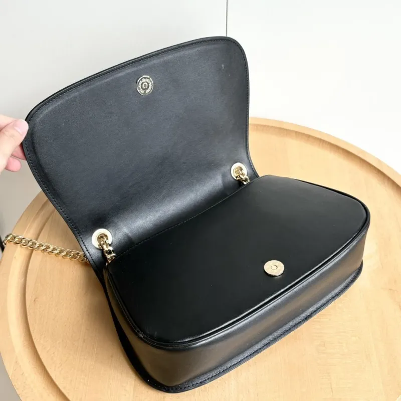 Alternative view of Gucci Satchel Bags-701